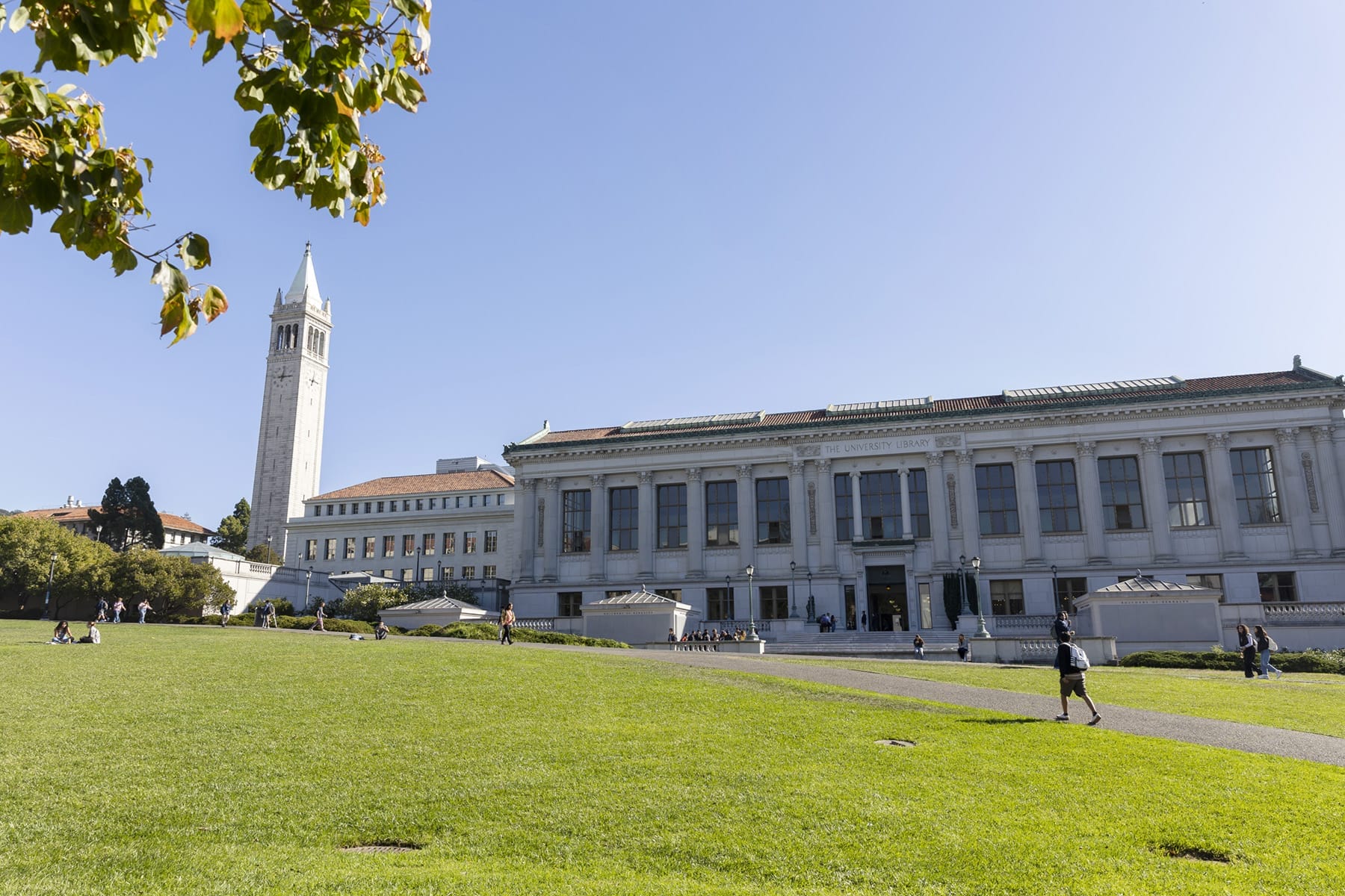 UC Berkeley library and Campanile